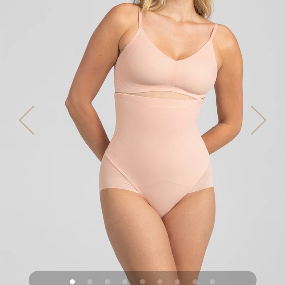 Honey love pink brief shapers size Small NWOT